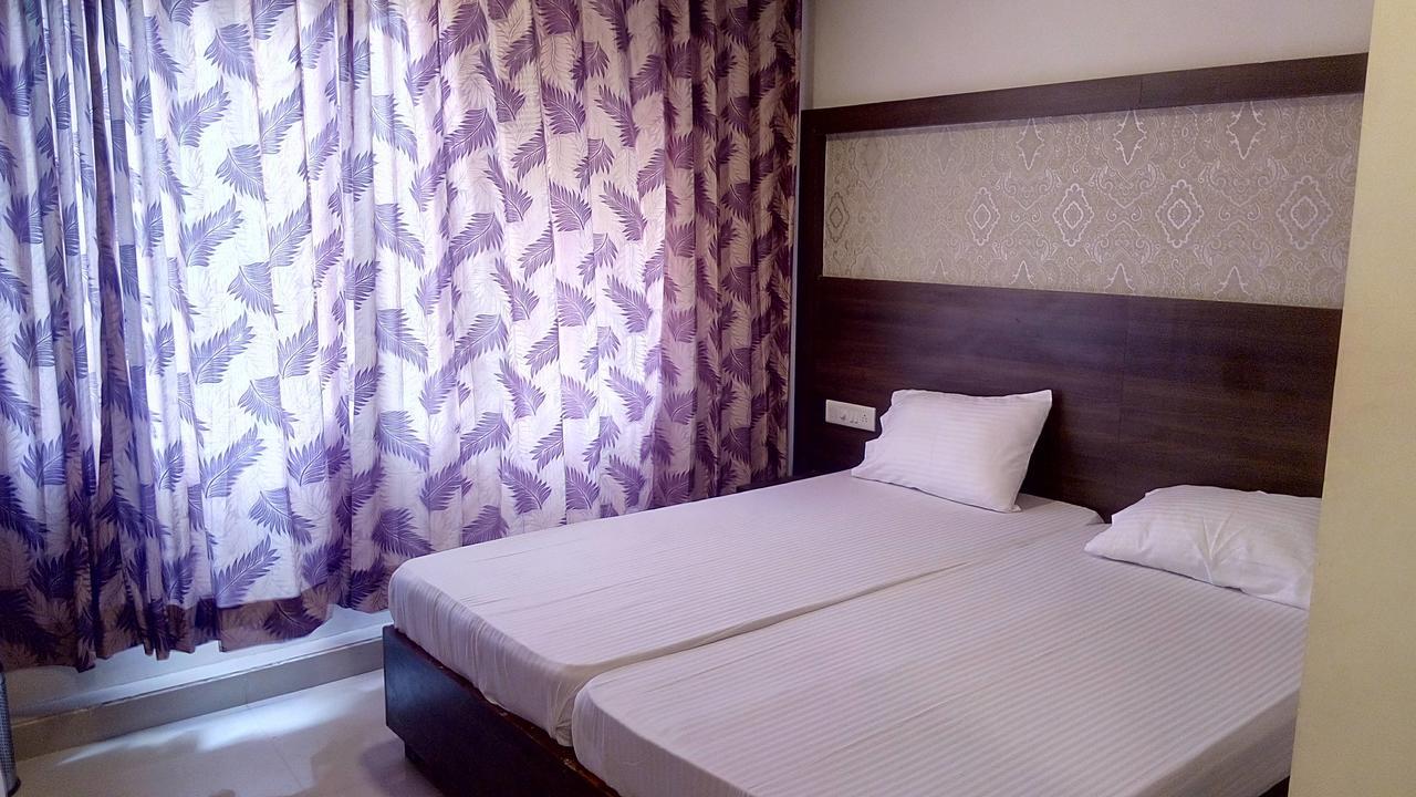 Hotel Veer Residency Panvel Eksteriør billede